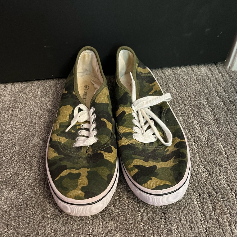 Camo shoes